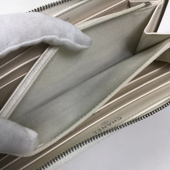 CHANEL A50097 Matelasse CC CC Mark Zip Around Quilted Wallet Long Wallet White - Picture 10 of 16